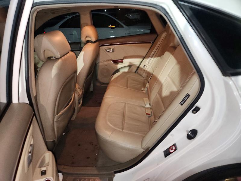 Photo 10 from auction – 2008 HYUNDAI AZERA with VIN KMHFC46FX8A309240