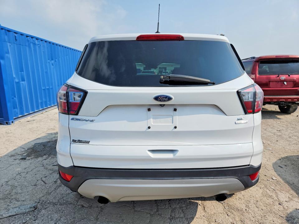 Photo 6 from auction – 2017 FORD ESCAPE with VIN 1FMCU0GD1HUE90085