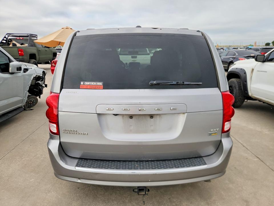 Photo 6 from auction – 2016 DODGE GRAND CARAVAN with VIN 2C4RDGCG4GR201722
