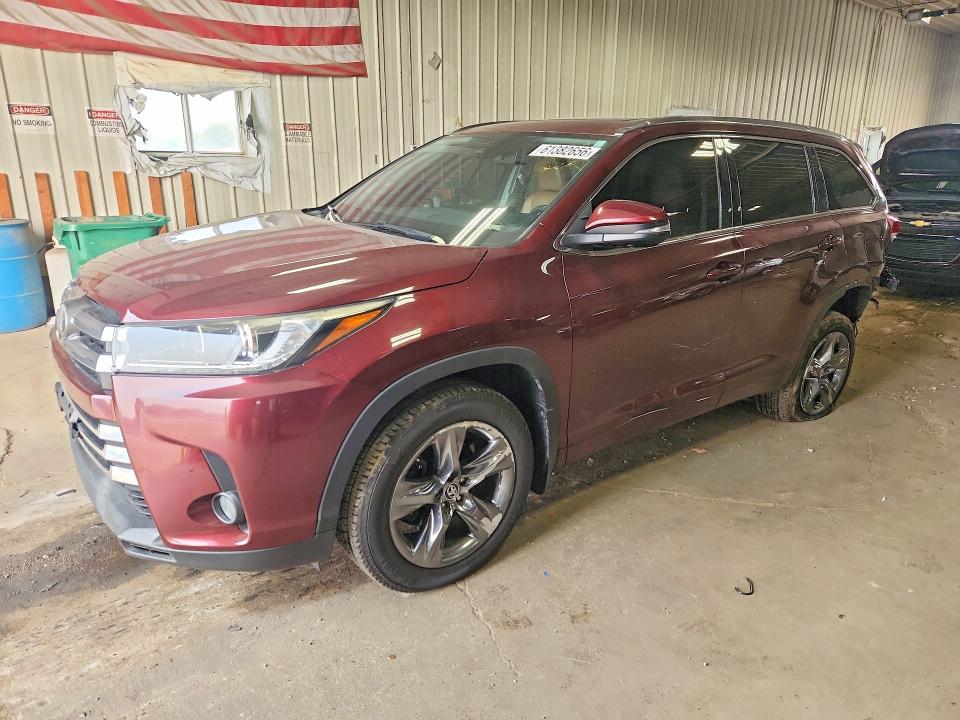 TOYOTA HIGHLANDER 2018 with VIN 5TDDZRFH0JS834857 - Photo from auction