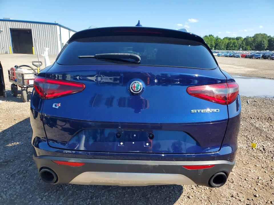 Photo 6 from auction – 2018 ALFA ROMEO STELVIO with VIN ZASFAKAN6J7B81313