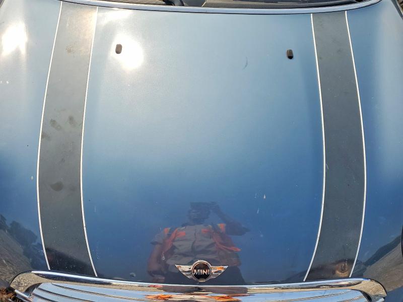 Photo 11 from auction – 2011 MINI COOPER with VIN WMWSU3C59BT096232