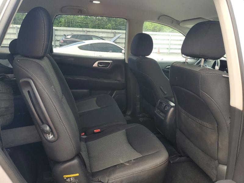 Photo 11 from auction – 2017 NISSAN PATHFINDER with VIN 5N1DR2MN1HC672342