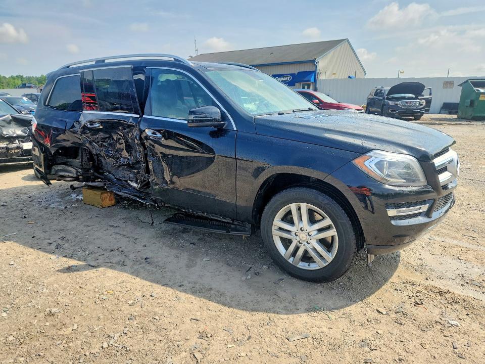 Photo 4 from auction – 2013 MERCEDES-BENZ GL with VIN 4JGDF7CE7DA249598