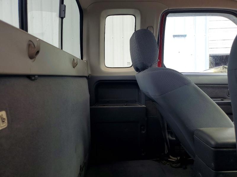 Photo 10 from auction – 2004 NISSAN FRONTIER with VIN 1N6DD26T14C471059