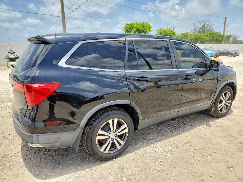 Photo 3 from auction – 2016 HONDA PILOT with VIN 5FNYF5H78GB048714