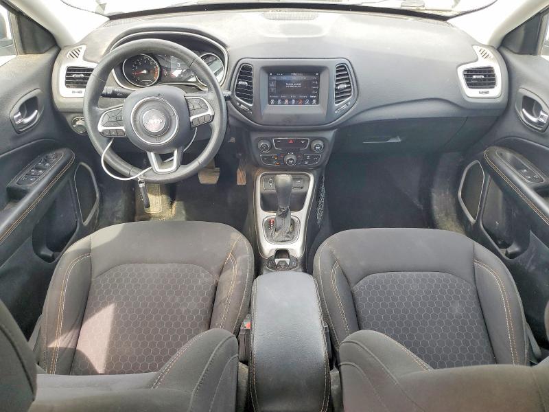 Photo 8 from auction – 2019 JEEP COMPASS with VIN 3C4NJCAB0KT700031