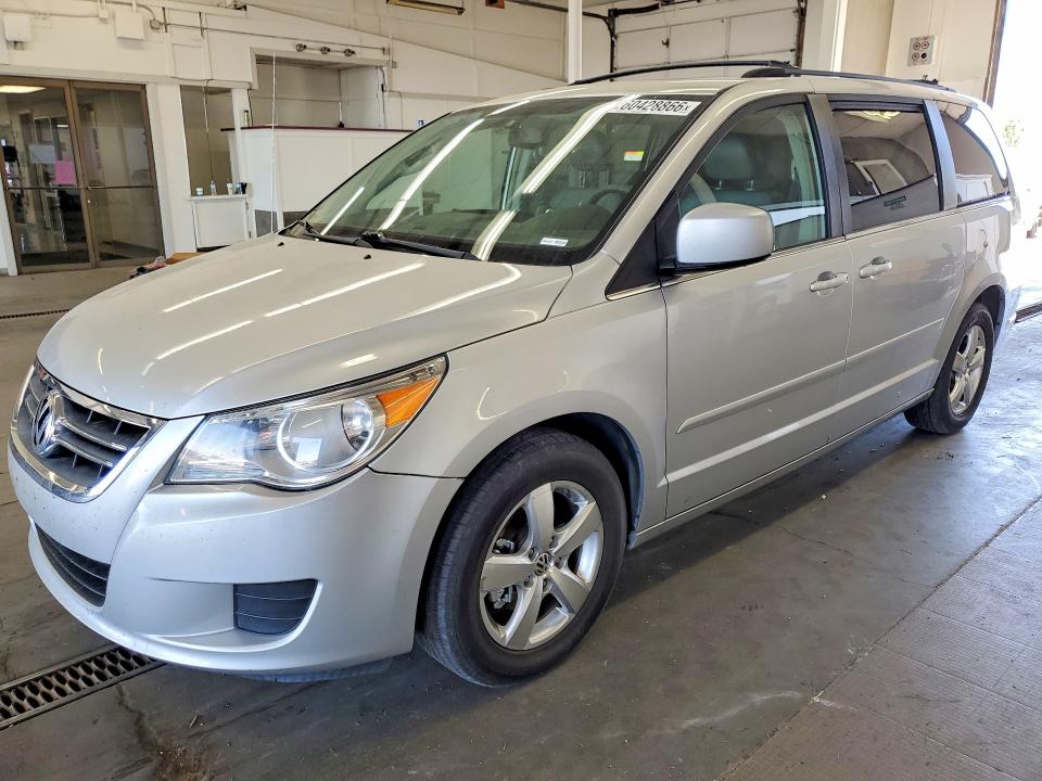 2009 VOLKSWAGEN ROUTAN