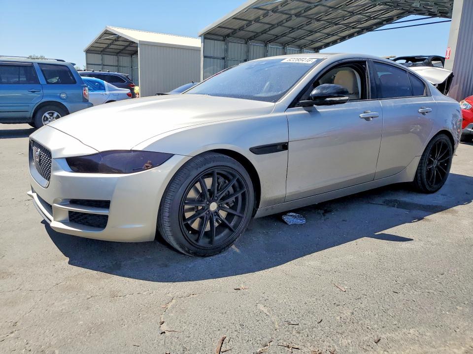 JAGUAR XE 2017 with VIN SAJAD4BV3HA954838 - Photo from auction