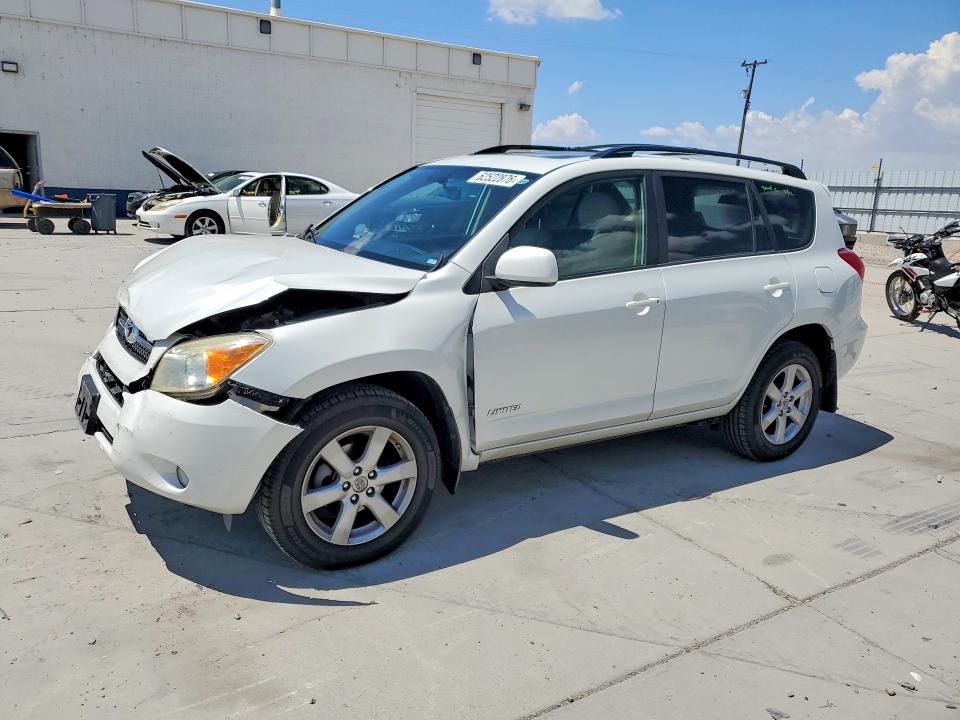 TOYOTA RAV4 2008 with VIN JTMBK34VX85048551 - Photo from auction