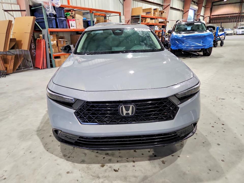 Photo 5 from auction – 2025 HONDA ACCORD with VIN 1HGCY1F49SA045328
