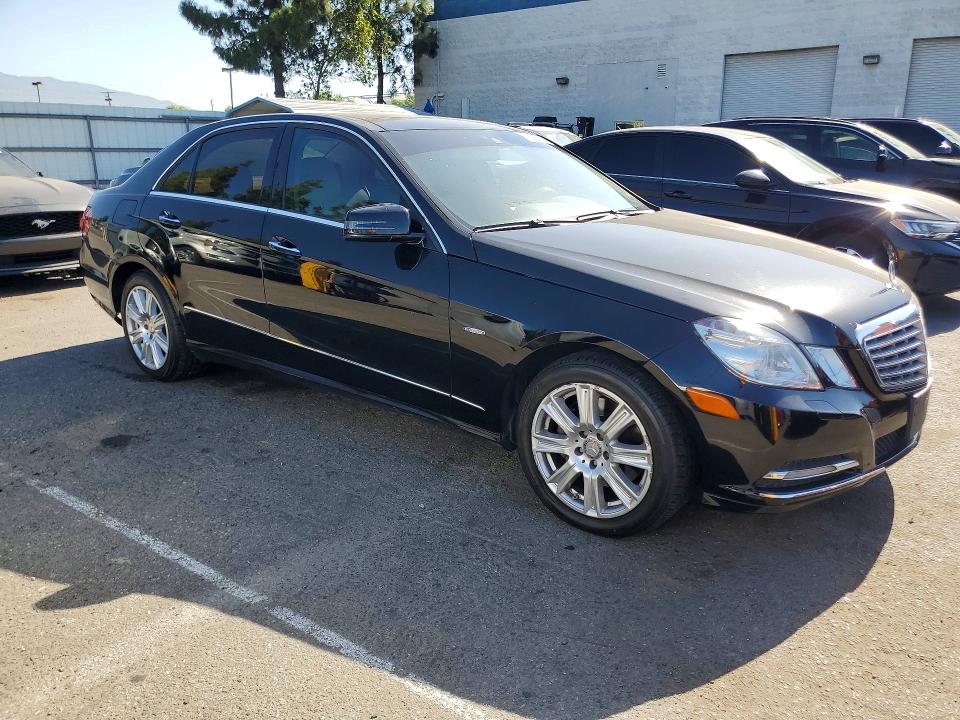 Photo 4 from auction – 2012 MERCEDES-BENZ E with VIN WDDHF8JB0CA628564