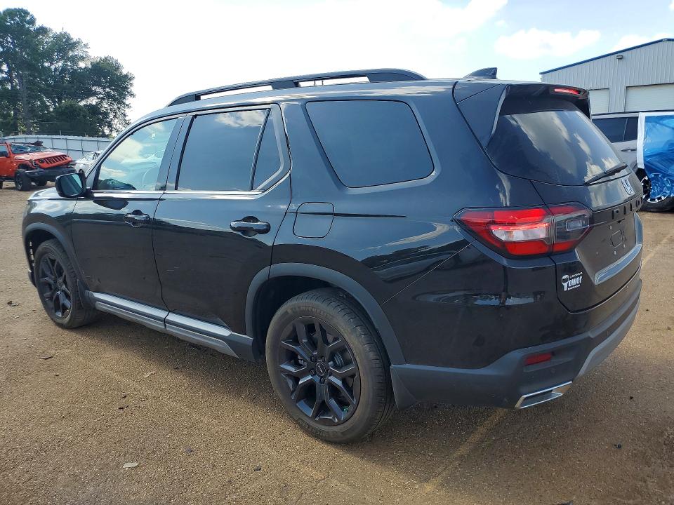 Photo 2 from auction – 2025 HONDA PILOT with VIN 5FNYG2H78SB032291
