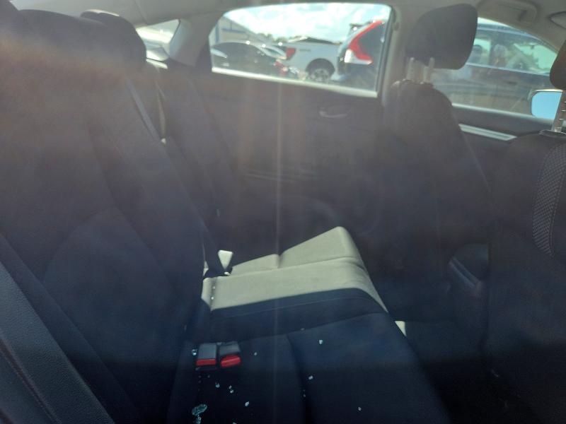 Photo 10 from auction – 2019 HONDA CIVIC with VIN 2HGFC2F60KH558651