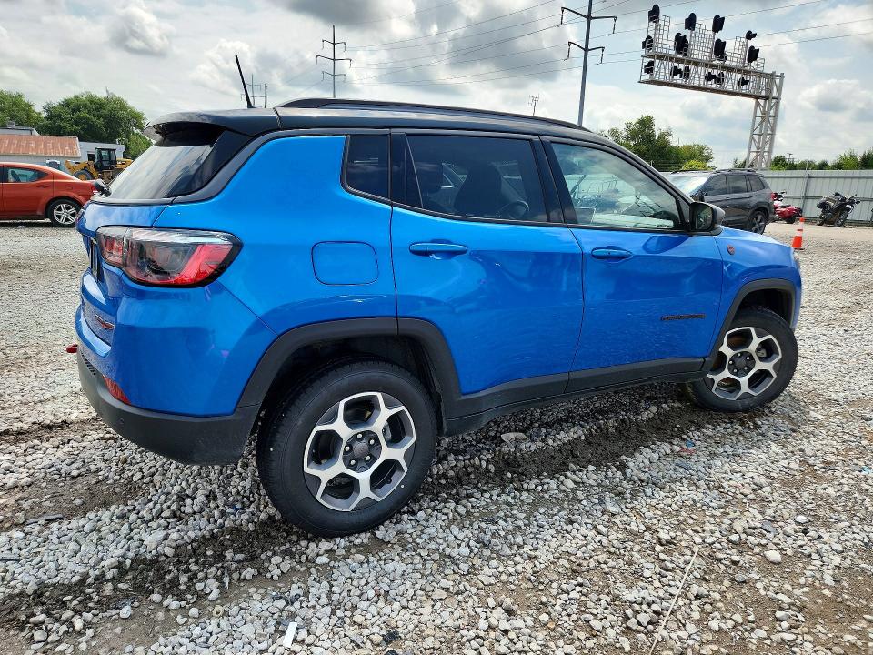 Photo 3 from auction – 2022 JEEP COMPASS with VIN 3C4NJDDBXNT121778
