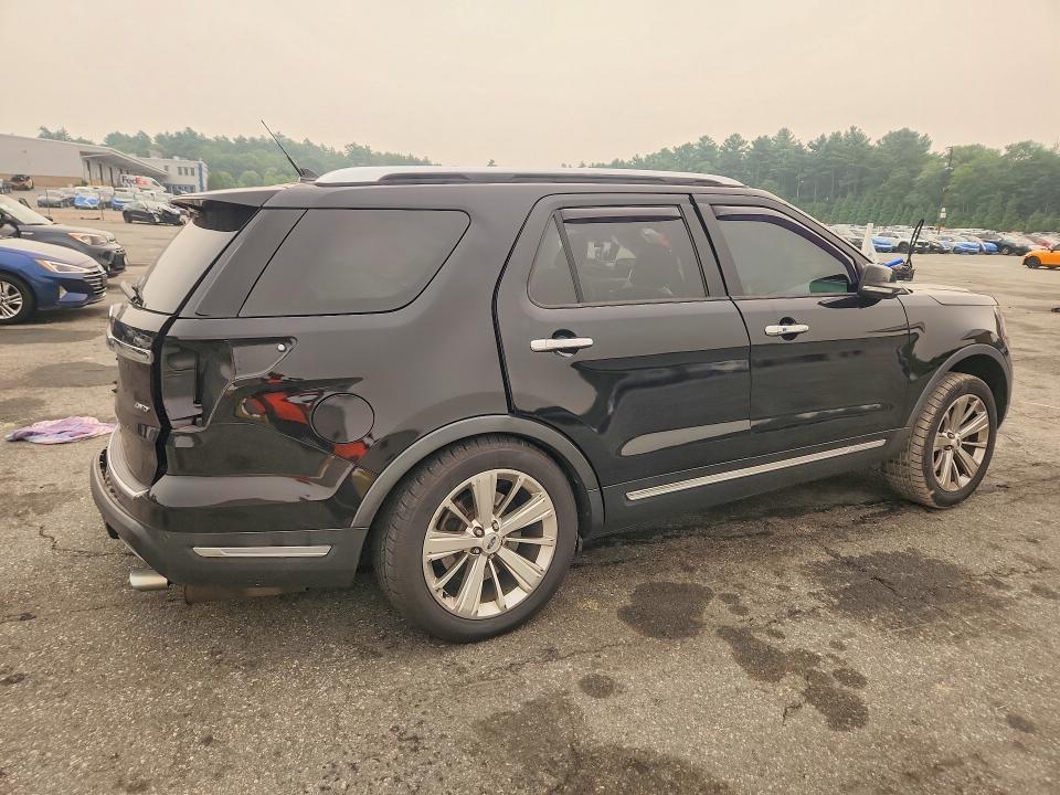 Photo 3 from auction – 2019 FORD EXPLORER with VIN 1FM5K8F85KGB12231