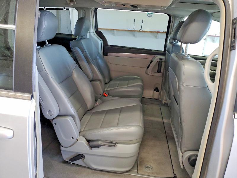 Photo 11 from auction – 2009 VOLKSWAGEN ROUTAN with VIN 2V8HW54X39R560771