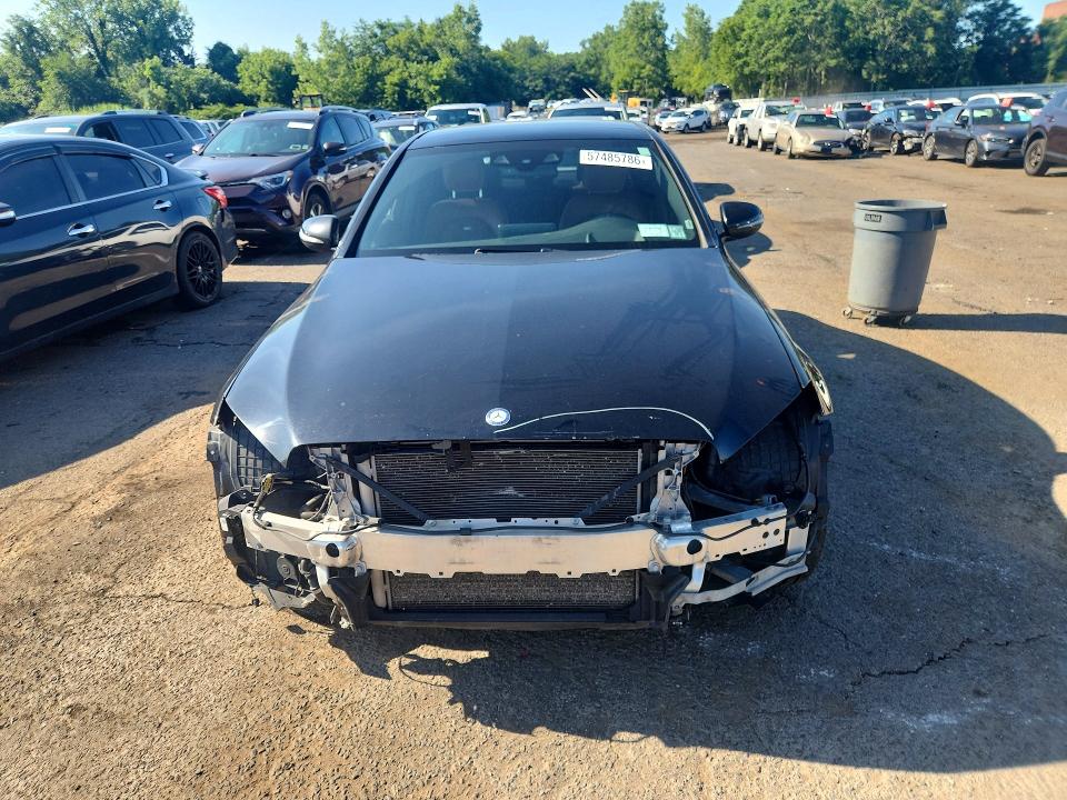 Photo 5 from auction – 2016 MERCEDES-BENZ C with VIN 55SWF6EB5GU116021