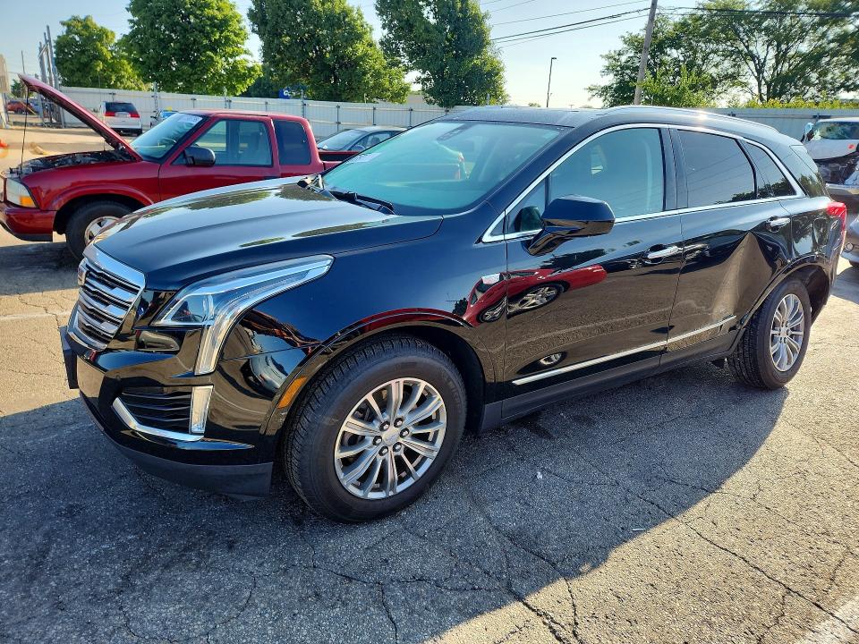 CADILLAC XT5 2017 with VIN 1GYKNDRS0HZ123644 - Photo from auction