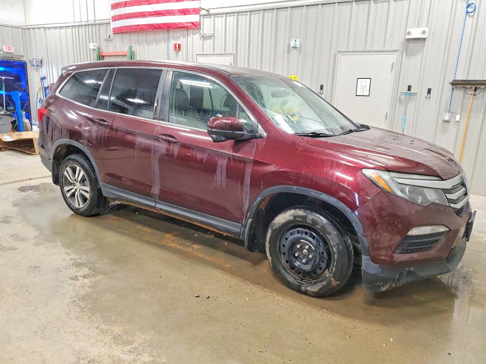 Photo 4 from auction – 2017 HONDA PILOT with VIN 5FNYF6H31HB017180
