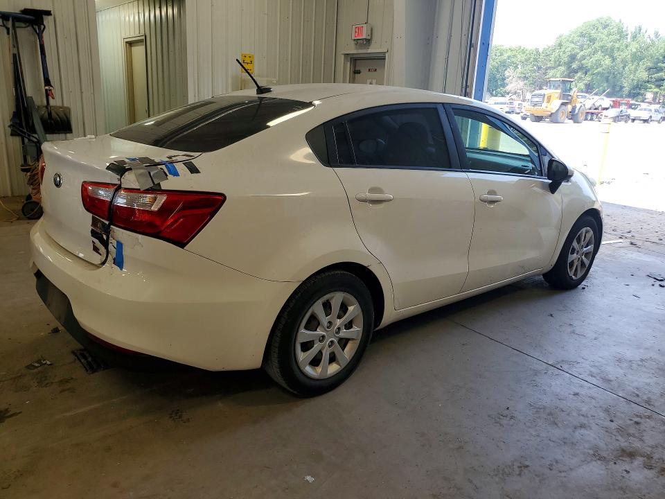 Photo 3 from auction – 2015 KIA RIO with VIN KNADM4A38H6025661