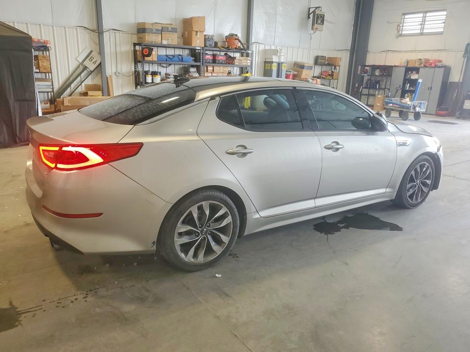 Photo 3 from auction – 2015 KIA OPTIMA with VIN 5XXGR4A67FG476204