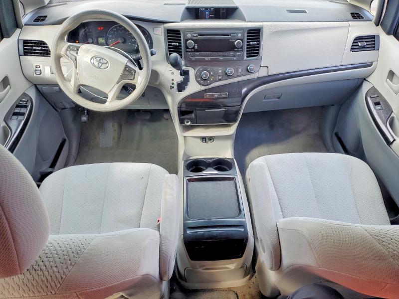 Photo 8 from auction – 2011 TOYOTA SIENNA with VIN 5TDKK3DC1BS119801