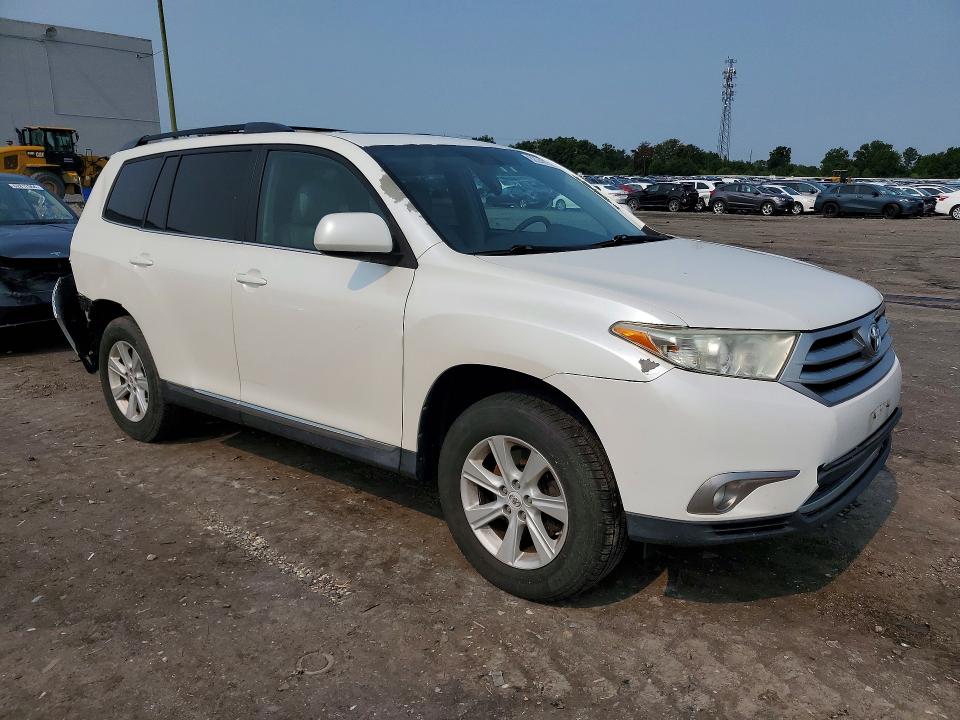 Photo 4 from auction – 2012 TOYOTA HIGHLANDER with VIN 5TDBK3EH4CS165733