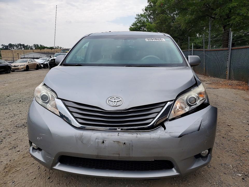 Photo 5 from auction – 2014 TOYOTA SIENNA with VIN 5TDYK3DC0ES457138