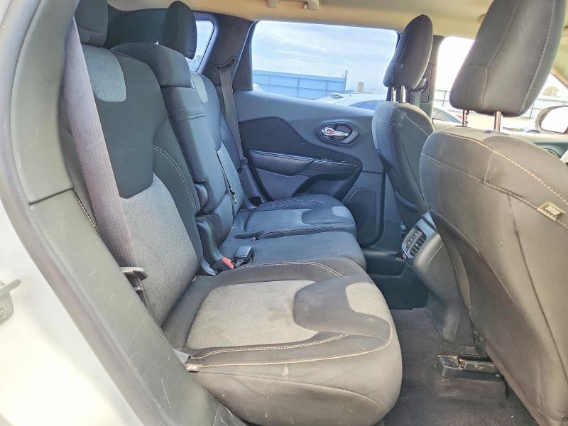 Photo 11 from auction – 2014 JEEP CHEROKEE with VIN 1C4PJMAB8EW233115