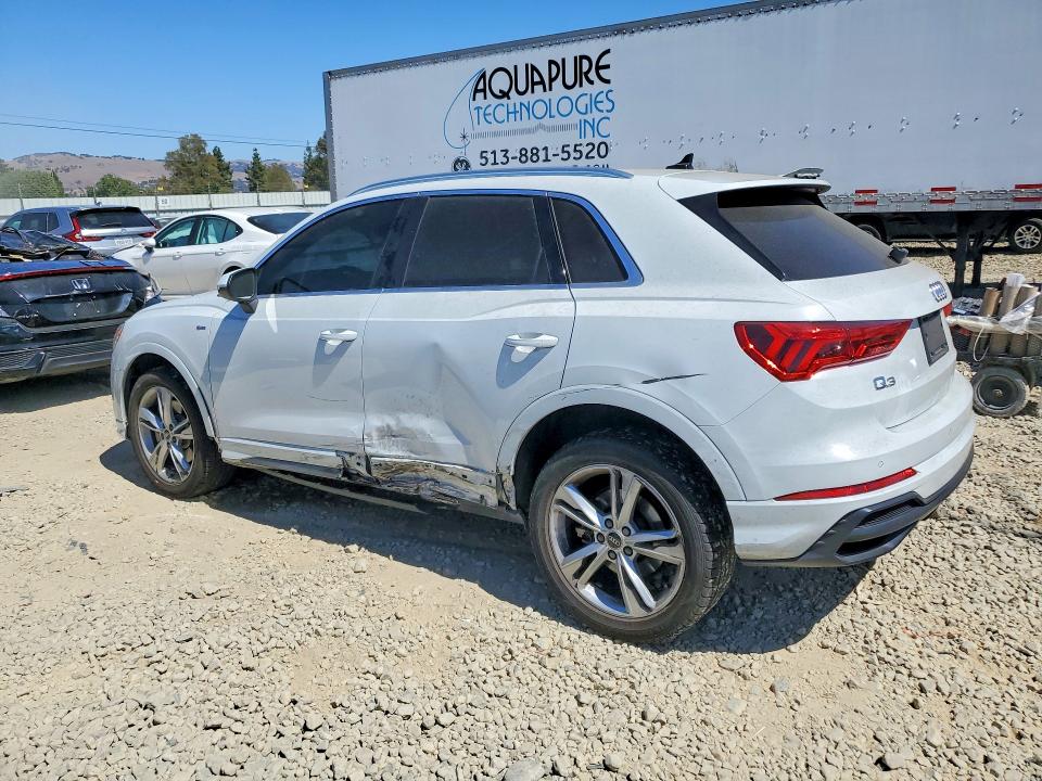 Photo 2 from auction – 2021 AUDI Q3 with VIN WA1DECF36M1030054