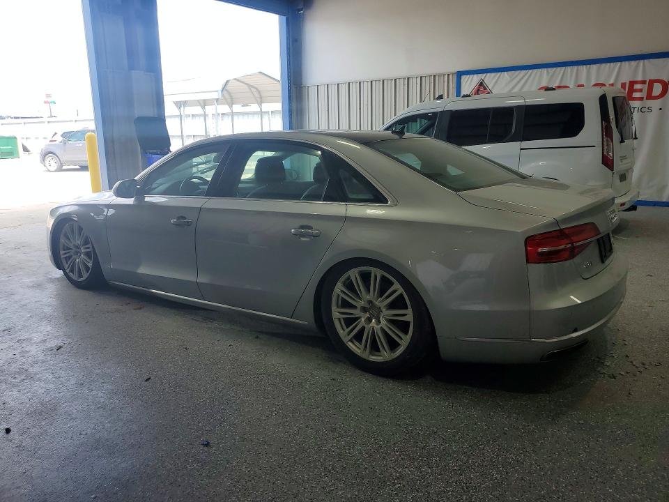 Photo 2 from auction – 2015 AUDI A8 with VIN WAU32AFD0FN029353