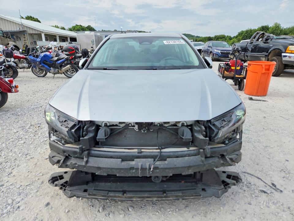 Photo 5 from auction – 2025 TOYOTA CAMRY with VIN 4T1DAACK5SU139971