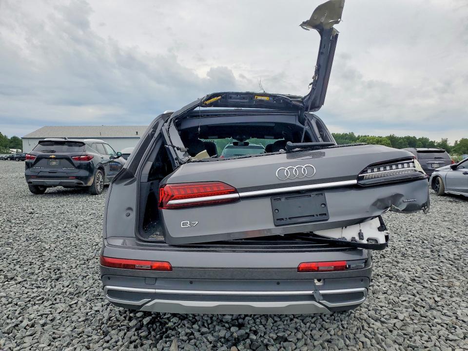 Photo 6 from auction – 2021 AUDI Q7 with VIN WA1LJAF78MD041179