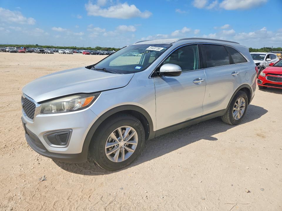 KIA SORENTO 2016 with VIN 5XYPG4A30GG096470 - Photo from auction