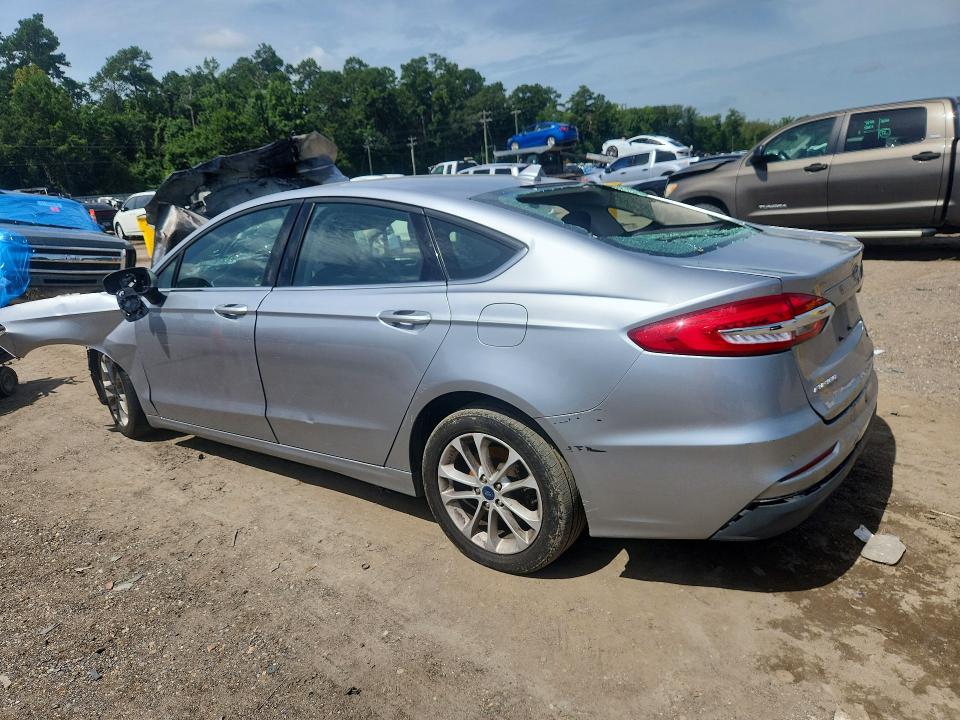 Photo 2 from auction – 2020 FORD FUSION with VIN 3FA6P0HD2LR160811
