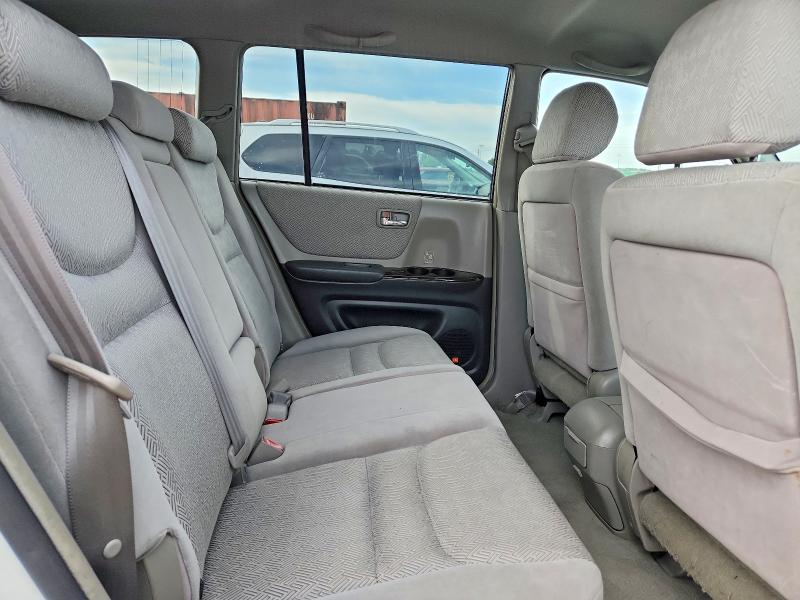 Photo 11 from auction – 2002 TOYOTA HIGHLANDER with VIN JTEGF21A320033850