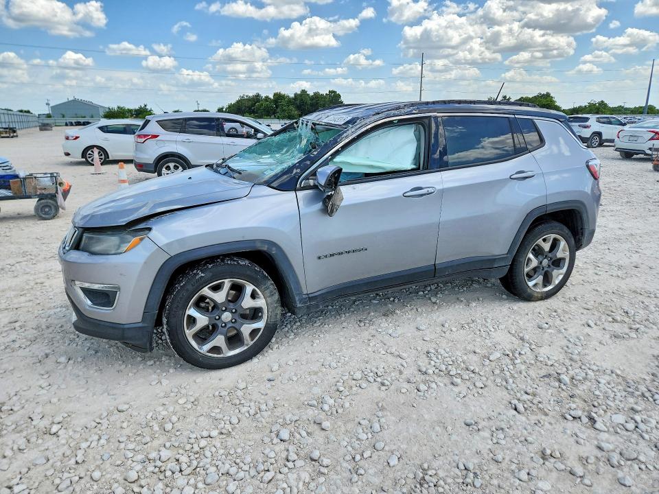 JEEP COMPASS 2018 with VIN 3C4NJDCB0JT423110 - Photo from auction
