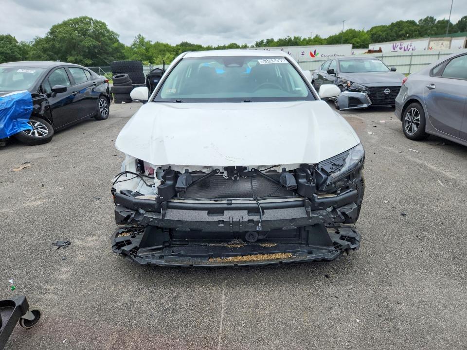 Photo 5 from auction – 2025 TOYOTA CAMRY with VIN 4T1DAACK5SU513642