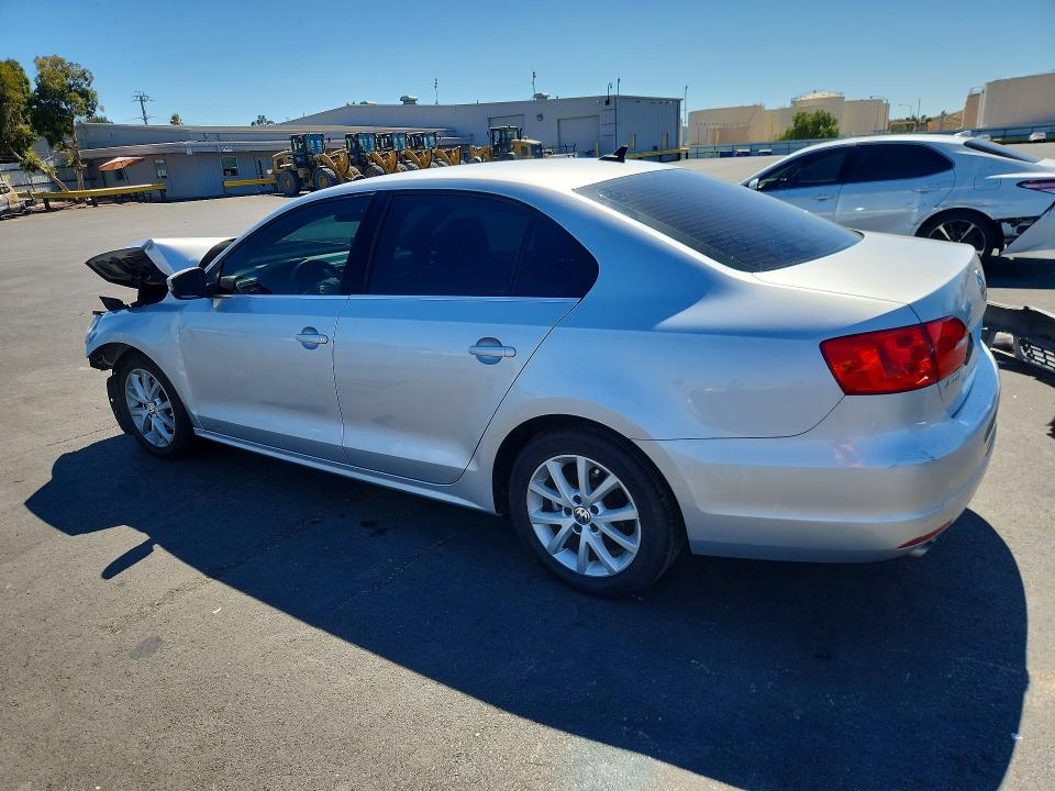 Photo 2 from auction – 2013 VOLKSWAGEN JETTA with VIN 3VWDP7AJ7DM388552