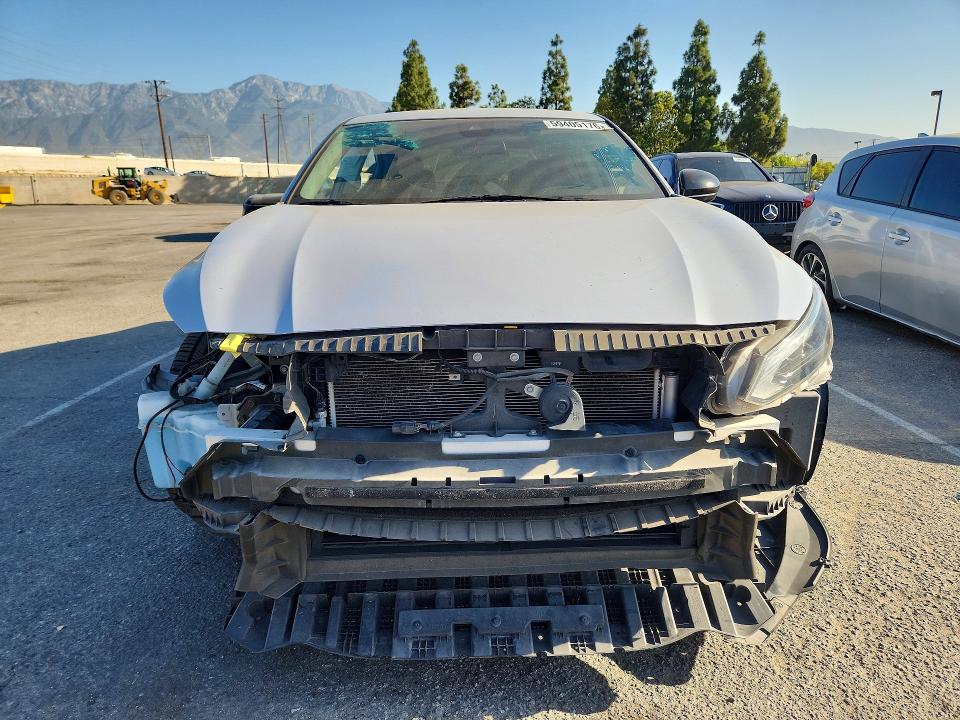 Photo 5 from auction – 2023 NISSAN ALTIMA with VIN 1N4BL4CV1PN323877