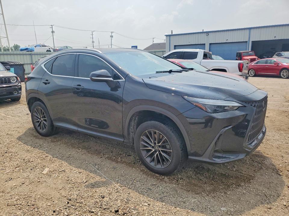 Photo 4 from auction – 2022 LEXUS NX with VIN 2T2GGCEZ7NC012416
