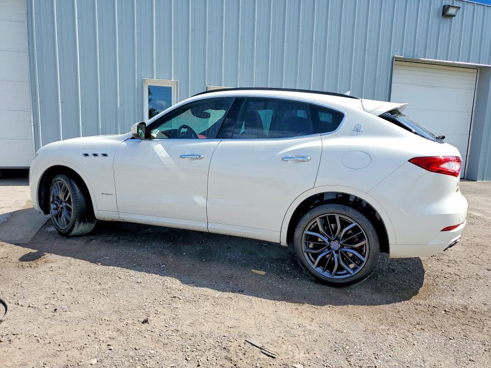 Photo 2 from auction – 2018 MASERATI LEVANTE with VIN ZN661YUS7JX298524
