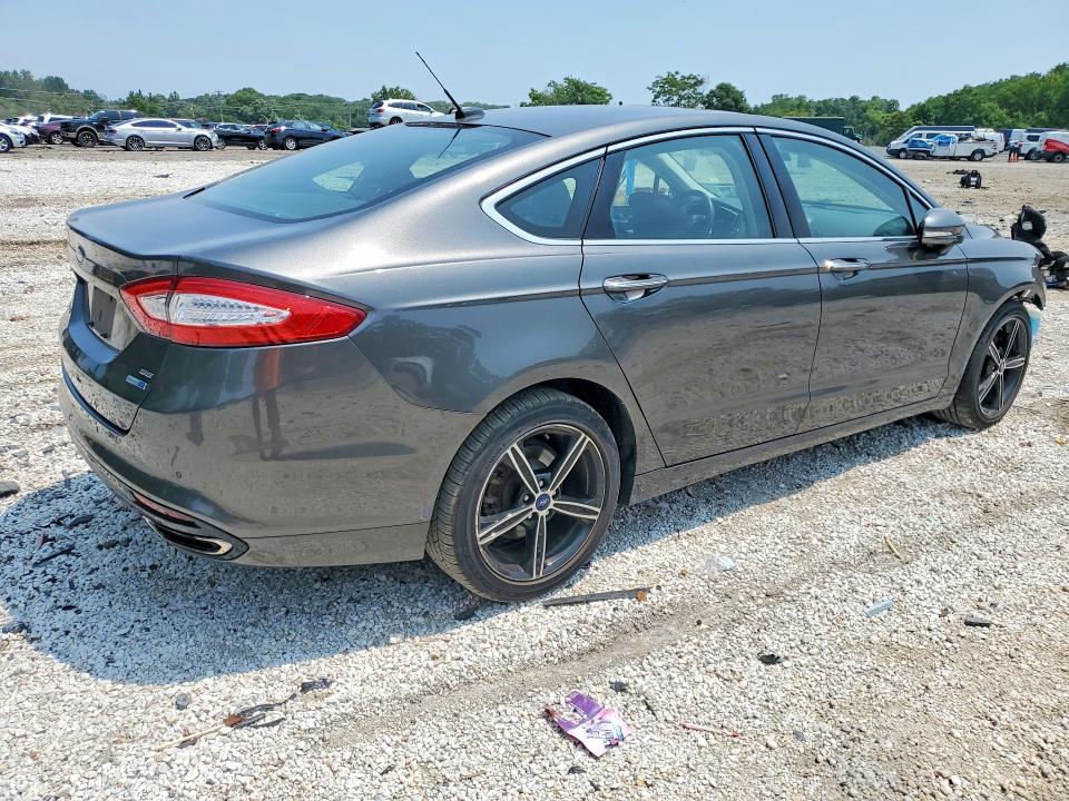 Photo 3 from auction – 2016 FORD FUSION with VIN 3FA6P0T92GR133357