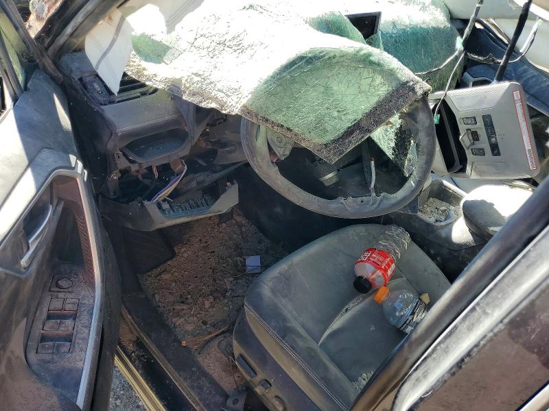 Photo 8 from auction – 2025 TOYOTA RAV4 with VIN JTMB6RFV2SJ087573