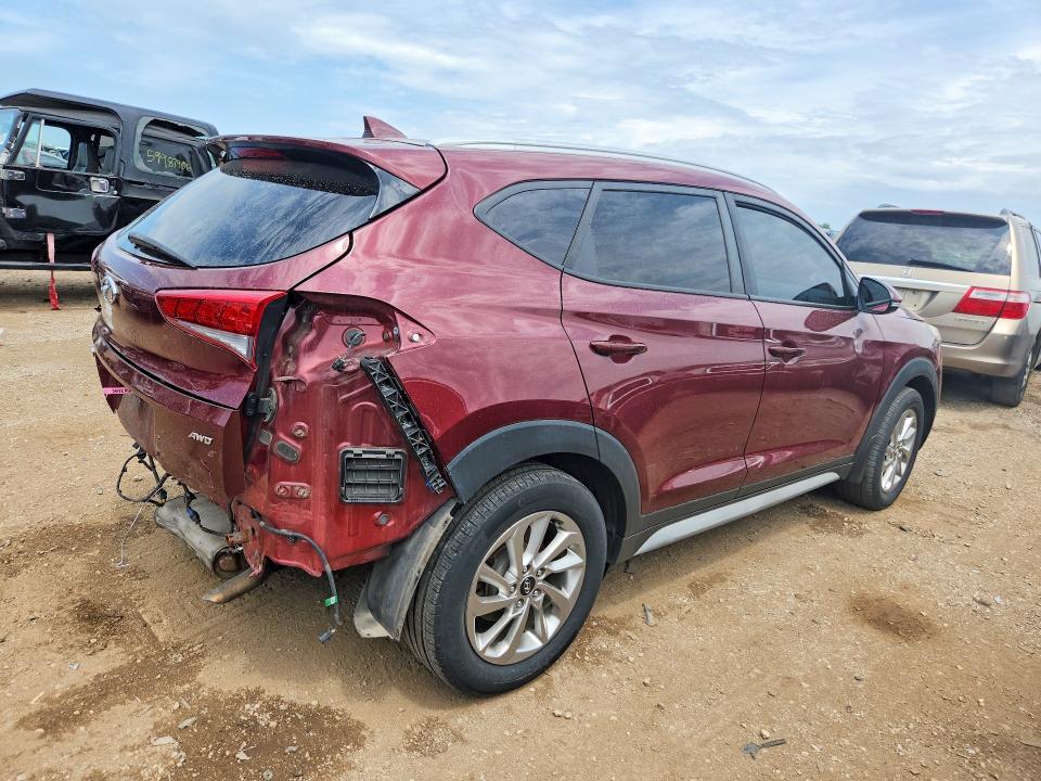 Photo 3 from auction – 2017 HYUNDAI TUCSON with VIN KM8J3CA46HU432512
