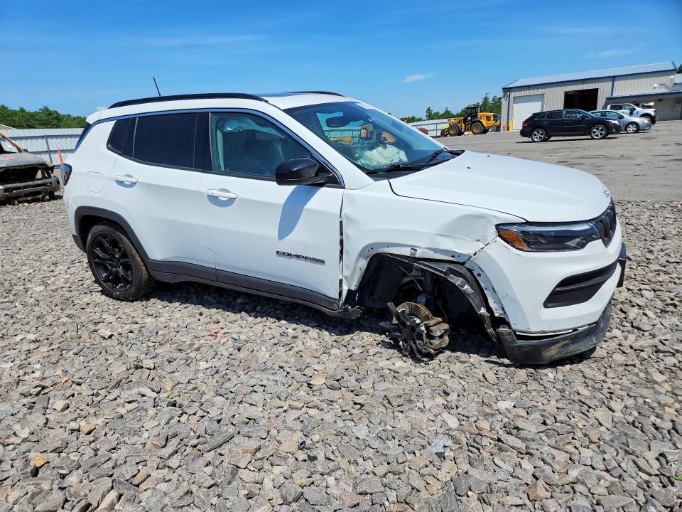 Photo 4 from auction – 2022 JEEP COMPASS with VIN 3C4NJDFB5NT169797