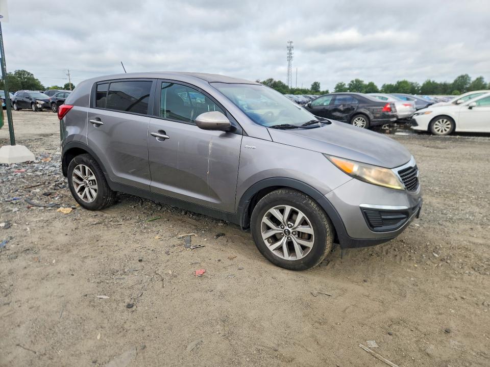 Photo 4 from auction – 2015 KIA SPORTAGE with VIN KNDPBCAC1F7792811