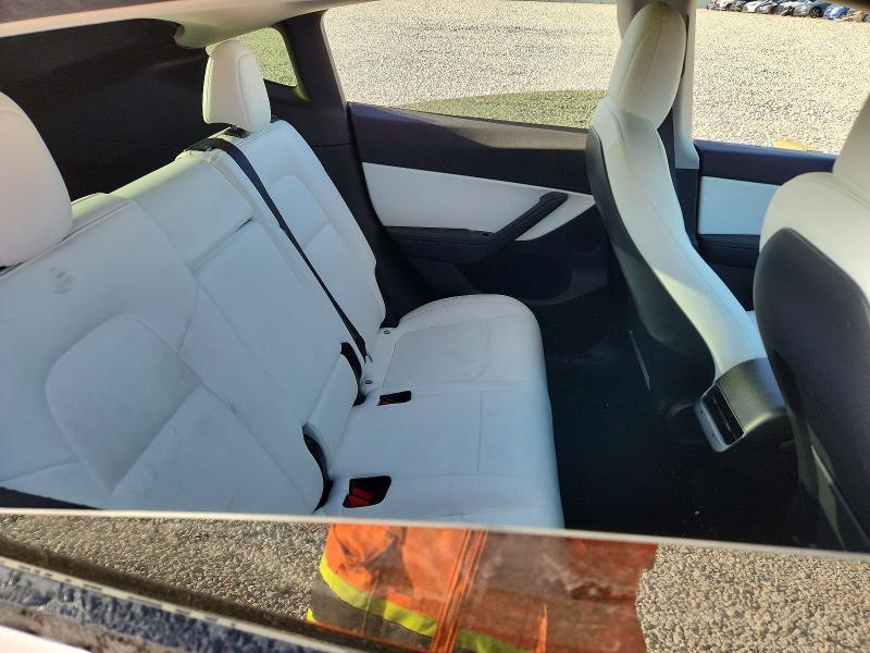 Photo 10 from auction – 2021 TESLA MODEL X EV with VIN 5YJYGDEE5MF100452