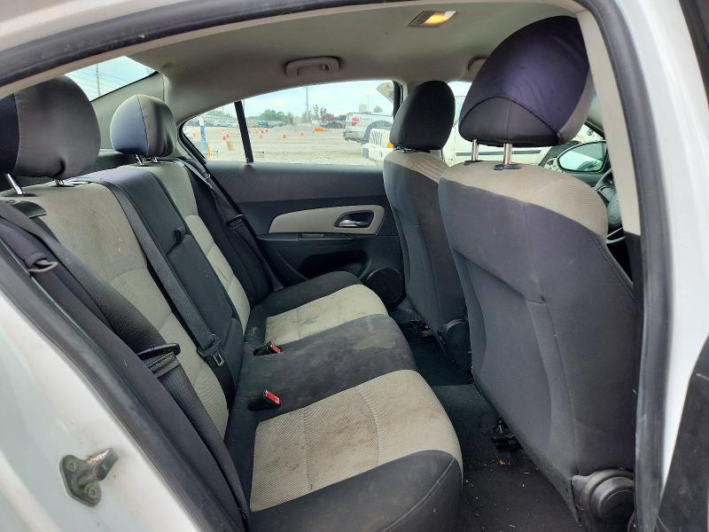 Photo 10 from auction – 2012 CHEVROLET CRUZE with VIN 1G1PC5SH1C7372327